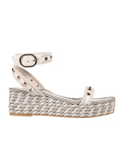 Valentino Garavani Rockstud Platform Espadrillas In White