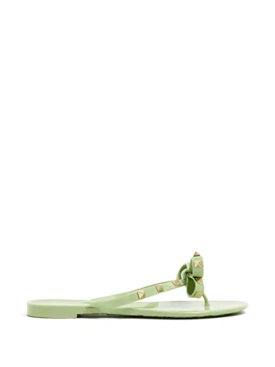 Valentino Garavani Rockstud Rubber Slippers In Green