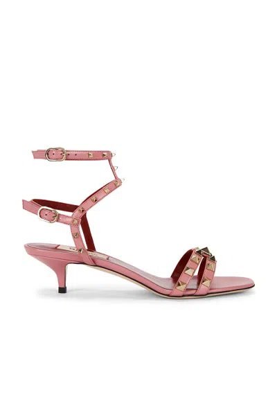 Valentino Garavani Rockstud Sandal In Pink