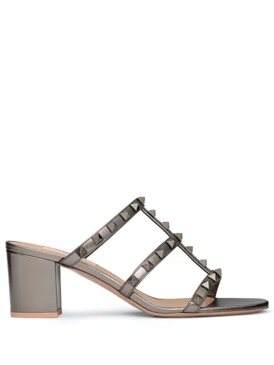 Valentino Garavani Rockstud Sandals In Gray