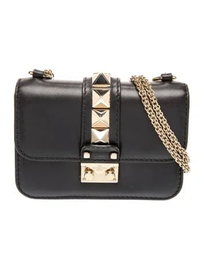 Pre-owned Valentino Garavani Rockstud Shoulder Bag In Black