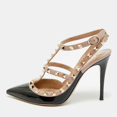 Pre-owned Valentino Garavani Rockstud Size 37.5 Beige/black Leather And Patent Ankle Strap Pumps