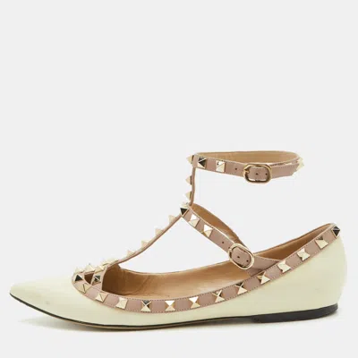 Pre-owned Valentino Garavani Rockstud Size 39 Cream/beige Patent Leather Ankle Strap Ballet Flats In White