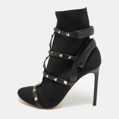 Pre-owned Valentino Garavani Rockstud Size 39.5 Black Fabric And Leather Ankle Length Boots