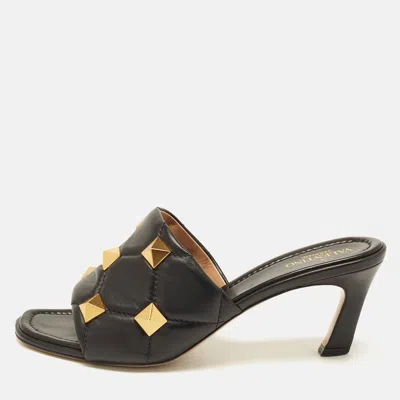 Pre-owned Valentino Garavani Rockstud Size 39.5 Black Leather Slide Sandals