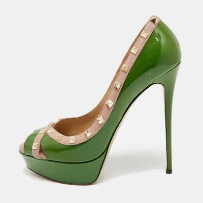 Pre-owned Valentino Garavani Rockstud Size 41 Green/biege Patent And Leather Peep Toe Pumps