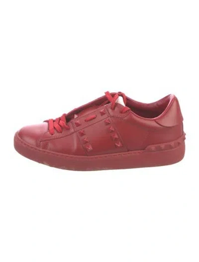 Pre-owned Valentino Garavani Rockstud Sneakers In Red