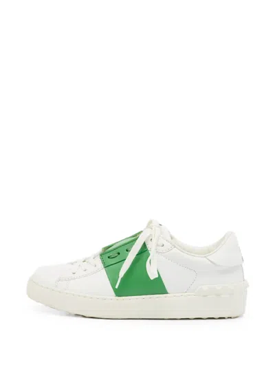 Pre-owned Valentino Garavani Rockstud Sneakers In White