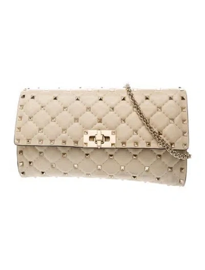 Pre-owned Valentino Garavani Rockstud Spike Clutch In Neutral