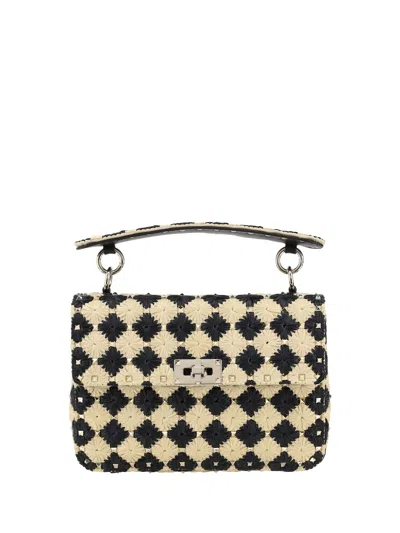 Valentino Garavani Rockstud Spike Handbag In Naturale/nero
