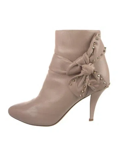 Pre-owned Valentino Garavani Rockstud Spike Leather Boots In Neutral
