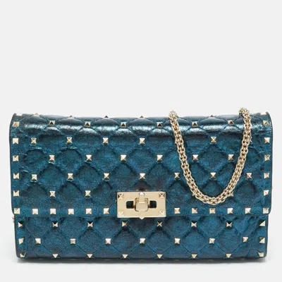 Pre-owned Valentino Garavani Rockstud Spike Metallic Blue Quilted Leather Chain Clutch In Silver