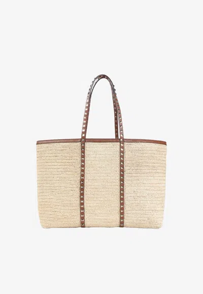Valentino Garavani Rockstud Straw Tote Bag In Neutral