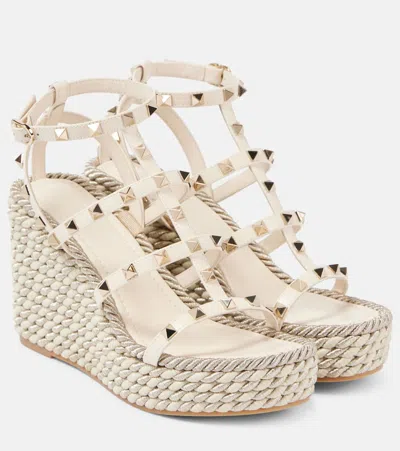 Valentino Garavani Rockstud Torchon Espadrille Wedges In Black