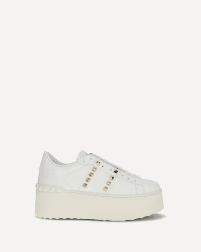 Valentino Garavani Rockstud Untitled Flatform Sneakers In White