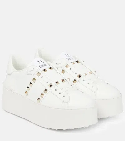 Valentino Garavani Rockstud Untitled Leather Platform Sneakers In White