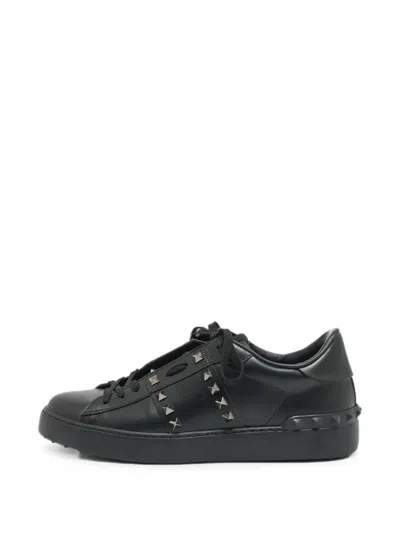 Pre-owned Valentino Garavani Rockstud Untitled Sneakers In Black