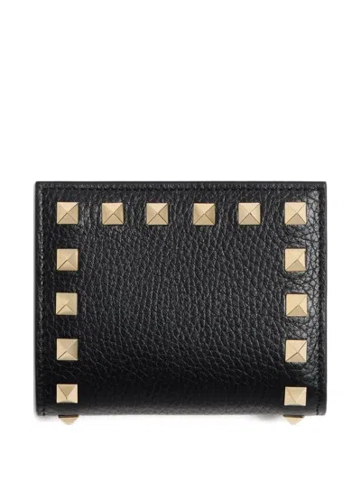 Valentino Garavani Valentino Rockstud Wallet In Grainy Calfskin