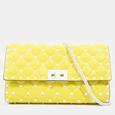 Pre-owned Valentino Garavani Rockstud Wallet On Chain Yellow Leather