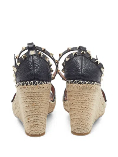 Pre-owned Valentino Garavani Rockstud Wedge Sandals In Black