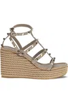 Valentino Rockstud Torchon 95 Wedges In Gold