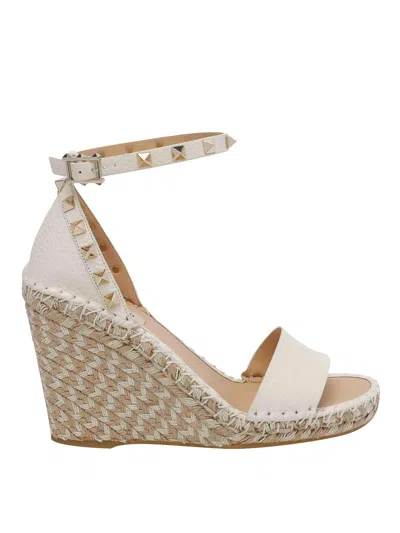 Valentino Garavani Rockstud Wedges In Animal Print