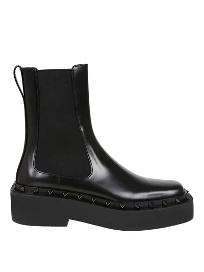 Valentino Garavani Black Rockstud M-way Ankle Boots