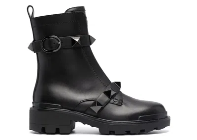 Pre-owned Valentino Garavani Valentino Roman Stud 40mm Biker Boots (women's) Sneakers In Black