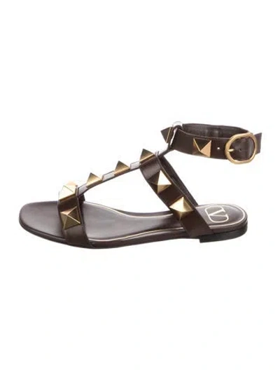 Pre-owned Valentino Garavani Roman Stud Leather Gladiator Sandals In Brown