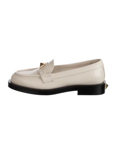 Pre-owned Valentino Garavani Roman Stud Leather Loafers In Neutrals