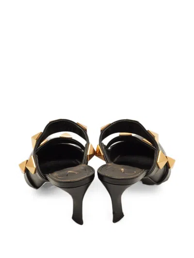 Pre-owned Valentino Garavani Roman Stud Leather Mules In Black