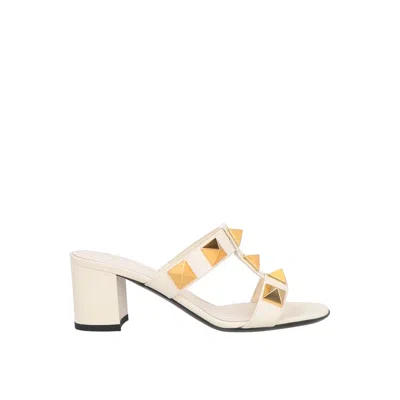 Valentino Garavani Valentino Roman Stud 60 Leather Sandal In Beige