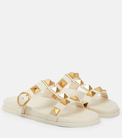Valentino Garavani 10mm Roman Stud Leather Slide Sandals In Light Ivory