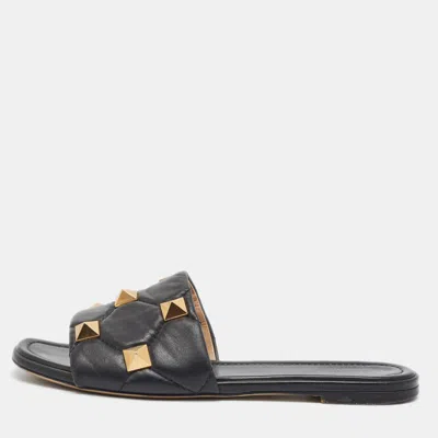 Pre-owned Valentino Garavani Roman Stud Size 40 Black Leather Flat Slides