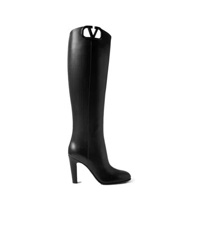 Valentino Garavani Round-headed Boots In Black