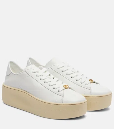 Valentino Garavani Royco 55 Leather Platform Sneakers In White