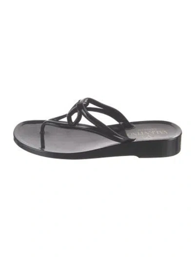 Pre-owned Valentino Garavani Rubber Flip Flops In Black