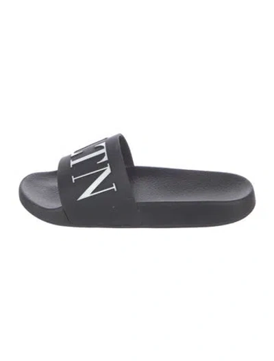 Pre-owned Valentino Garavani Rubber Graphic Print Slides In Black
