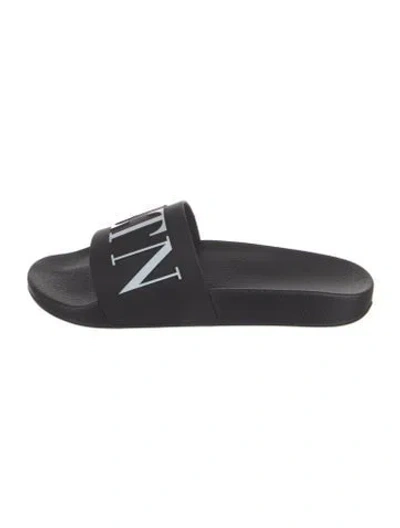 Pre-owned Valentino Garavani Rubber Graphic Print Slides W/ Tags In Black