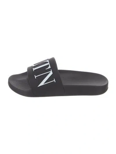Pre-owned Valentino Garavani Rubber Graphic Print Slides W/ Tags In Black