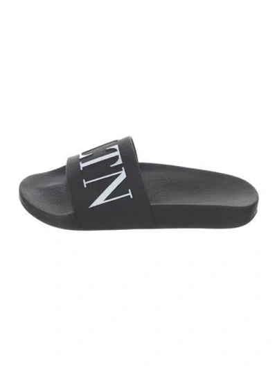 Pre-owned Valentino Garavani Rubber Graphic Print Slides W/ Tags In Black