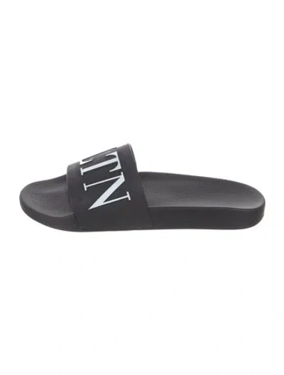 Pre-owned Valentino Garavani Rubber Graphic Print Slides W/ Tags In Black