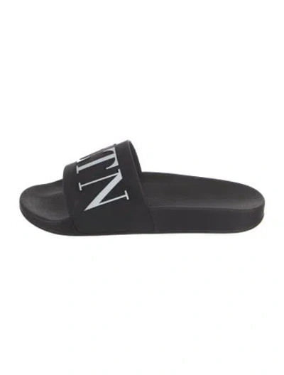 Pre-owned Valentino Garavani Rubber Printed Slides W/ Tags In Black