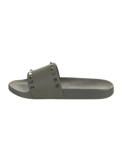 Pre-owned Valentino Garavani Rubber Slides W/ Tags In Green