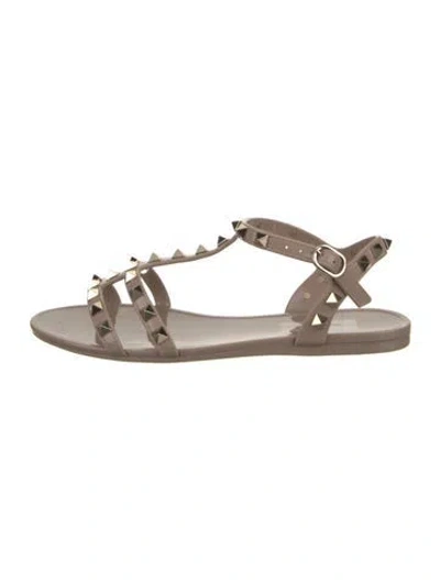 Pre-owned Valentino Garavani Rubber Studded Accents Gladiator Sandals In Neutral