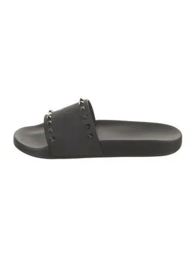 Pre-owned Valentino Garavani Rubber Studded Accents Slides In Black