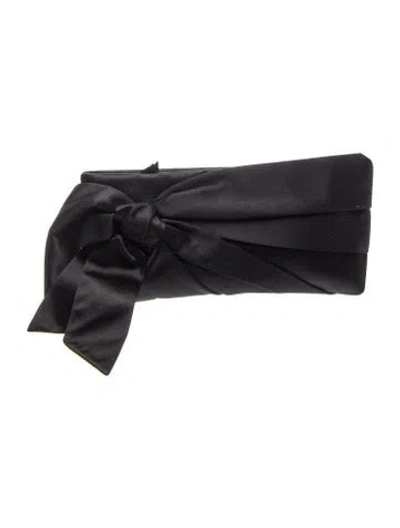 Pre-owned Valentino Garavani Satin Clutch In Black