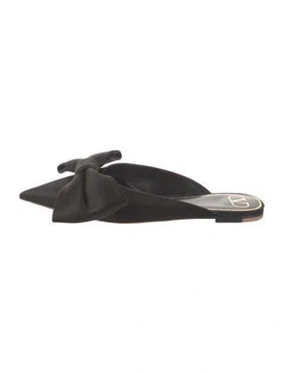 Pre-owned Valentino Garavani Satin Mules In Black