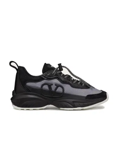 Valentino Garavani Shegoes Low-top Sneakers In Black