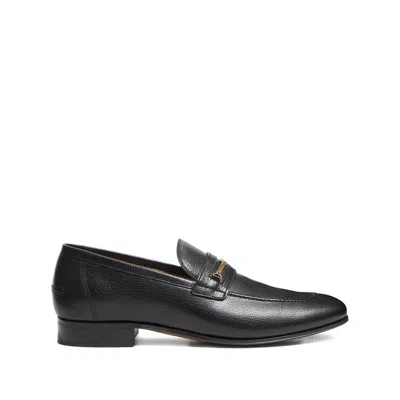 Valentino Garavani Vlogo Signautre Leather Loafers In Black
